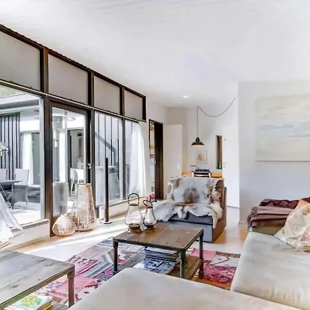 Peaceful House Life Just 50 M From Shore Сasa de vacaciones *