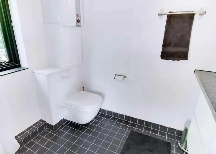 Peaceful House Life Just 50 M From Shore Dronningmølle