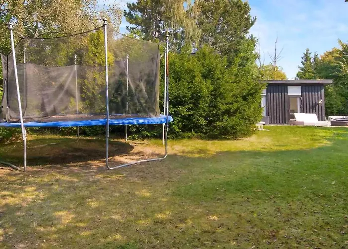 Peaceful House Life Just 50 M From Shore Сasa de vacaciones