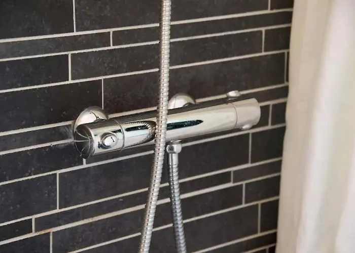 Peaceful House Life Just 50 M From Shore *